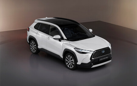 Toyota Corolla Cross 2022, versión europea