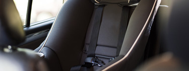 ¿Cómo me deshago de la silla para el coche que ya no uso porque ha caducado o ha estado en un accidente vial?