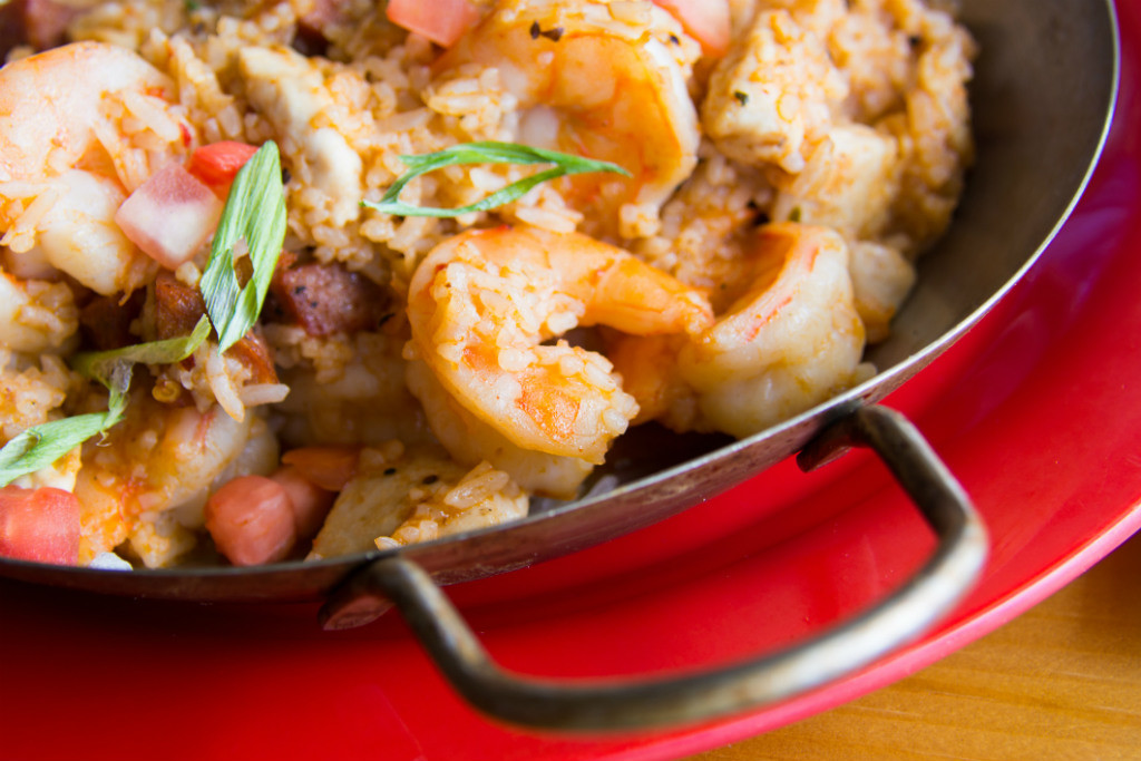 Qué es el jambalaya, el plato icónico de la cocina criolla y cajún (y