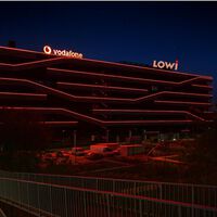 Vodafone y Lowi son marcas de la misma empresa. Esto es todo lo que perderás si te cambias a la más barata