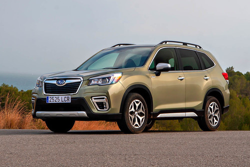 Probamos el Subaru Forester EcoHybrid, un SUV dinámico, cómodo y amplio... pero de consumo mejorable