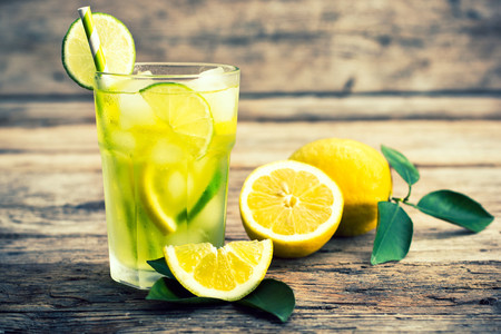 Cinco recetas de limonada, no sólo de lima y limón