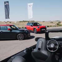 Probamos toda la gama MINI John Cooper Works: desde una rabiosa pelotilla que se pone a 250 km/h hasta un SUV familiar, pasando por dos eléctricos con bien de picante