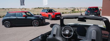 Probamos toda la gama MINI John Cooper Works: desde una rabiosa pelotilla que se pone a 250 km/h hasta un SUV familiar, pasando por dos eléctricos con bien de picante
