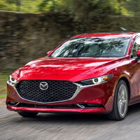 El Mazda 3 2027 no cambia de diseño como se esperaba. A cambio gana equipamiento y tecnología
