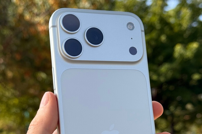 Llevo meses usando la cámara del iPhone 17 Pro y estos son los ajustes que he cambiado para ir más allá del "modo automático"