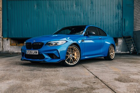 Probamos el BMW M2 CS: un coche auténtico que te exige y te hace sonreír a partes iguales