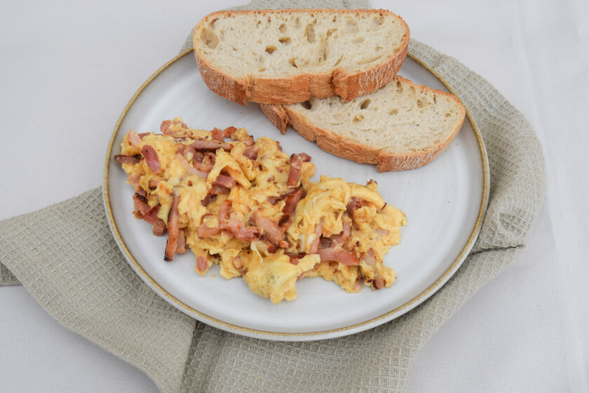 Huevos Revueltos Con Bacon