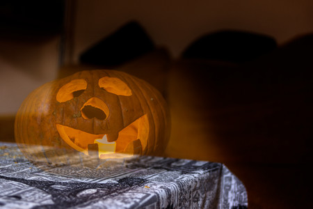 Cómo hacer fotos fantasmagóricas para Halloween