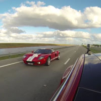 Vídeo: ¿Un Tesla Model S P90D puede humillar a un Ford GT? Quizá, pero sólo por 19 segundos