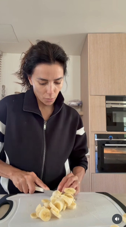 Eva Longoria Ice Banana