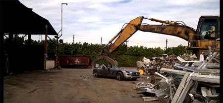 Dolorpasión™: Así es como pierde sus alas esta gaviota SLS AMG