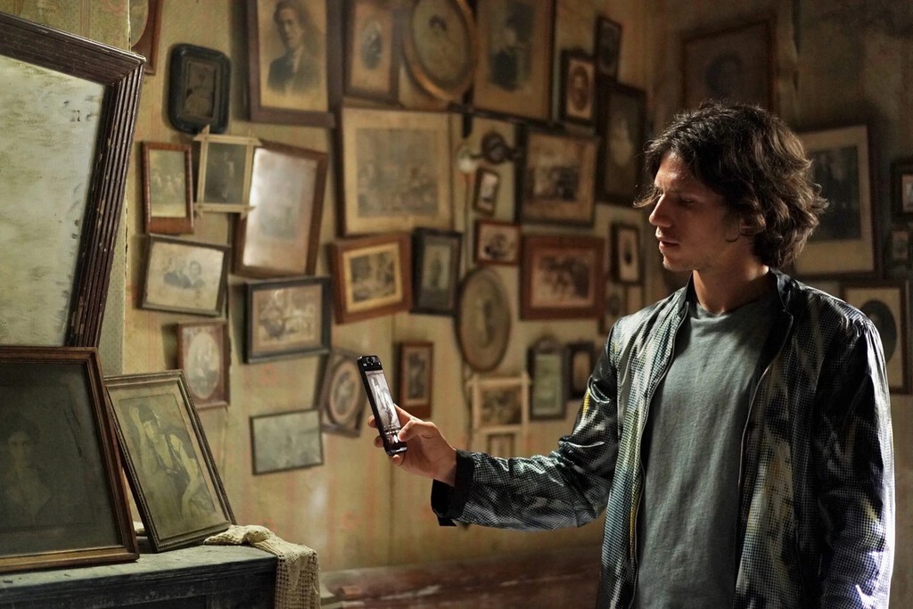 'Los colores del tiempo' es un lienzo reconfortante y muy luminoso. Una fábula sobre la memoria que celebra el arte y te envuelve como una mantita en invierno 