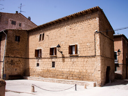 Restos De La Muralla Medieval De Tafalla