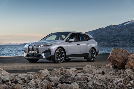BMW invierte 20.000 millones de euros en baterías para sus coches eléctricos, con China como principal proveedor