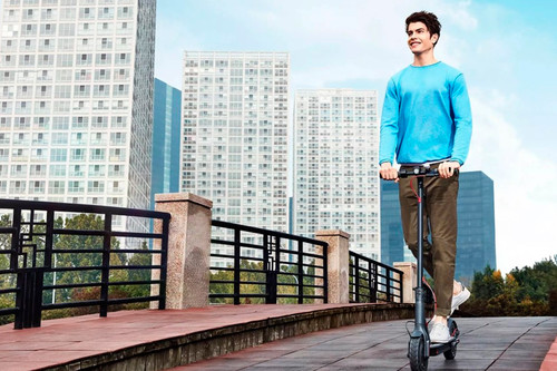 El problema de los patinetes eléctricos circulando por las calles y su vacío legal: lo que sabemos hasta ahora