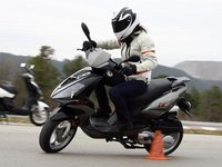 Ya no hay remedio: se eleva la edad para conducir ciclomotores a los 15 años