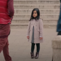 ¿Qué harías si ves a una niña sola en la calle? Los niños invisibles y el desolador experimento de Unicef 