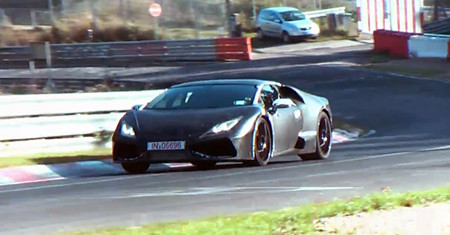 El Lamborghini Cabrera, cazado en vídeo