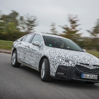 El nuevo Opel Insignia está debajo de todo este camuflaje