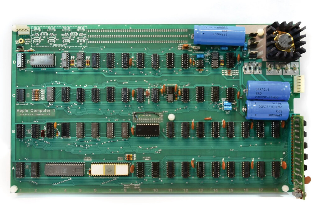 Apple solo fabricó 200 y alguien tiró uno a la basura: el destino de este hallazgo histórico Apple solo fabricó 200 y alguien tiró uno a la basura: el destino de este hallazgo histórico