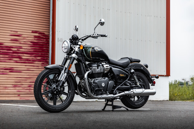 Royal Enfield Super Meteor 650 Portada