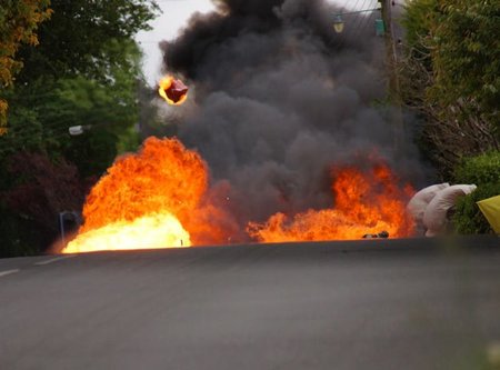 El equipo de protección salvó a Guy Martin en el IOMTT 2010