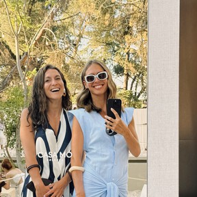 Así es el vestido midi de Massimo Dutti ideal para lucir en Semana Santa con alpargatas 