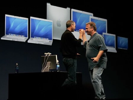 Steve Jobs y Phil Schiller