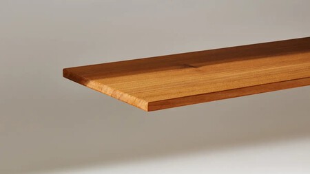 Bastante fina, porém significativamente mais estável e durável do que qualquer produto de madeira comparável até o momento. (Fonte da imagem: InventWood)