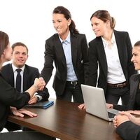 ¿Qué forma jurídica es más adecuada para mi empresa? Diferencias entre autónomo, sociedad limitada y comunidad de bienes