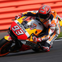 Marc Márquez rompe su primer motor con Honda y pierde el liderato: "Aún luchamos por el campeonato"