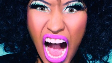 Nicki Minaj sigue empeñada en quemar nuestras retinas