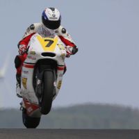 El joven Iker Lecuona debutará en el mundial de Moto2 como sustituto de Dominique Aegerter