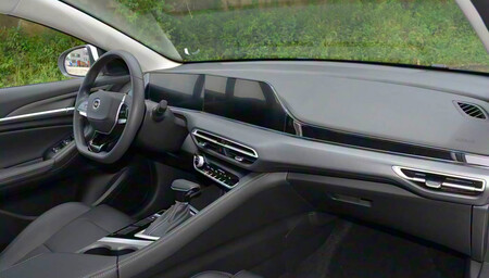 Alsvin Plus Interior