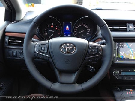 Toyota Avensis 2015 Prueba