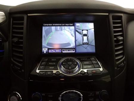 infiniti-qx70-2015-(4).jpg