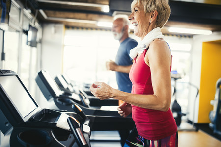Cómo mantenerse en forma pasados los 60