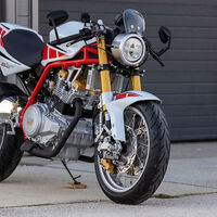 De samuráis a superbikes: Yamaha cumple 70 años, y empezaron con un samurái obsesionado con los relojes