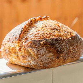 Hacer pan de masa madre está de moda y este kit por menos de 23 euros incluye todo lo necesario para prepararlo 