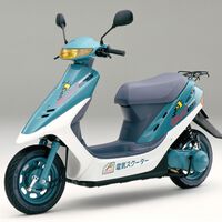 Honda está a punto de recuperar un scooter noventero muy molón: el CUV ES, un adelantado eléctrico en 1994