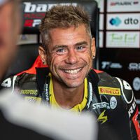 Álvaro Bautista no se retira. Tiene una oferta de China para seguir en el mundial de Superbikes 
