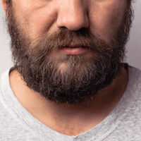 Homem processa empresa por proibição de barba e perde na Justiça - mas será que barba no trabalho pode ser proibida? 