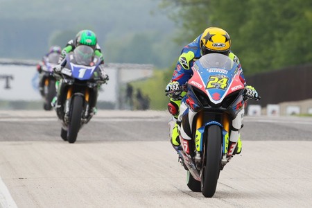 Fin de semana agridulce para Toni Elías en MotoAmerica: Victoria en la primera manga pero caída en la segunda