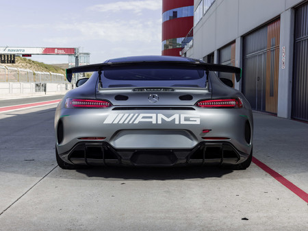 Mercedes-AMG GT4