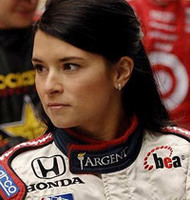 ¿Una mujer en la Fórmula 1? Danica Patrick podría hacer pruebas en Honda