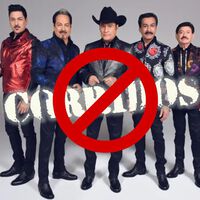 El líder de los Tigres del Norte tuvo una idea para los problemas que traen los corridos: cambiarles el nombre por "historias" 