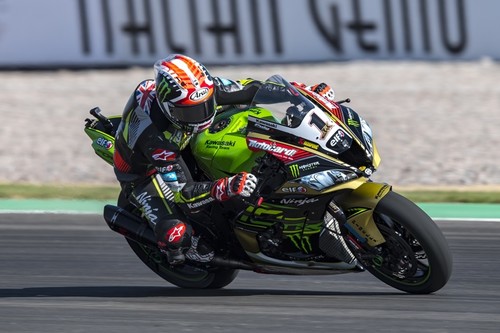 Jonathan Rea arrasa en el estreno del San Juan Villicum y se apunta otro récord