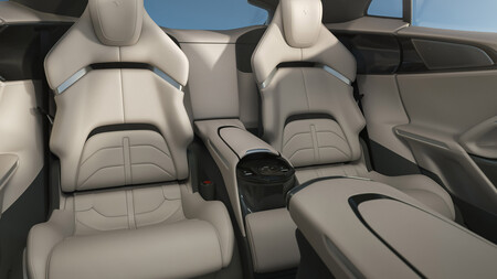 Ferrari Purosangue 4