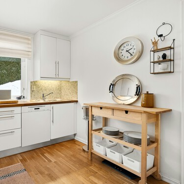 Las mejores islas de cocina con ruedas: soluciones móviles súper prácticas para cocinas pequeñas